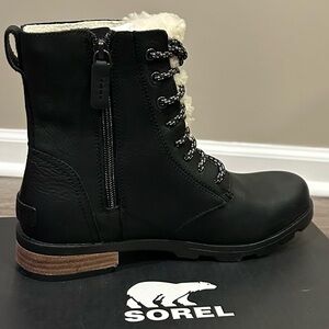 Sorel Emelie Genuine Shearling Short Lace-Up Boot